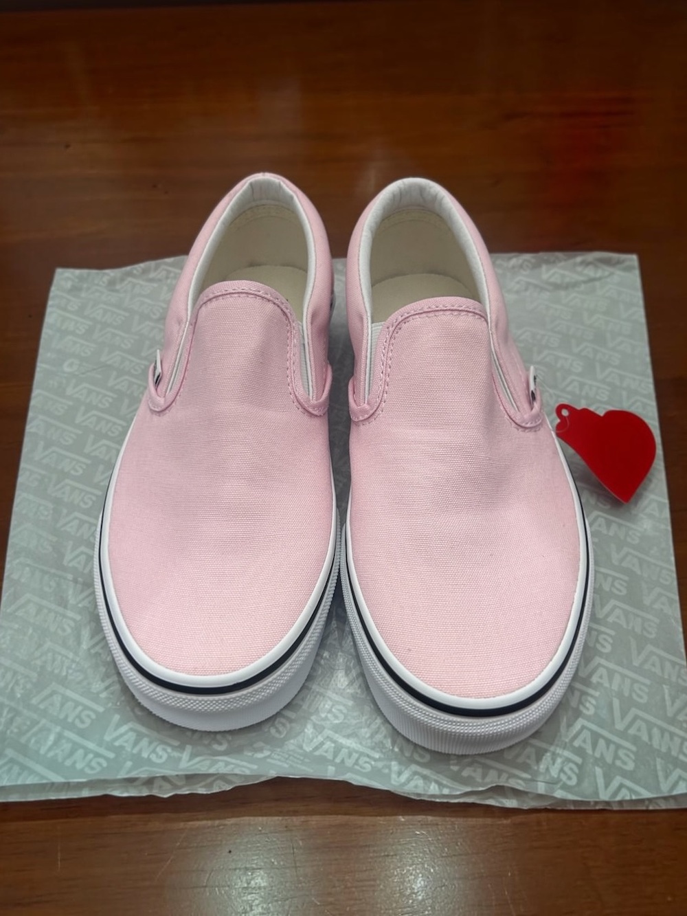 NWT Vans Classic Slip-On Canvas Sneakers Light Pink Women's 7.5